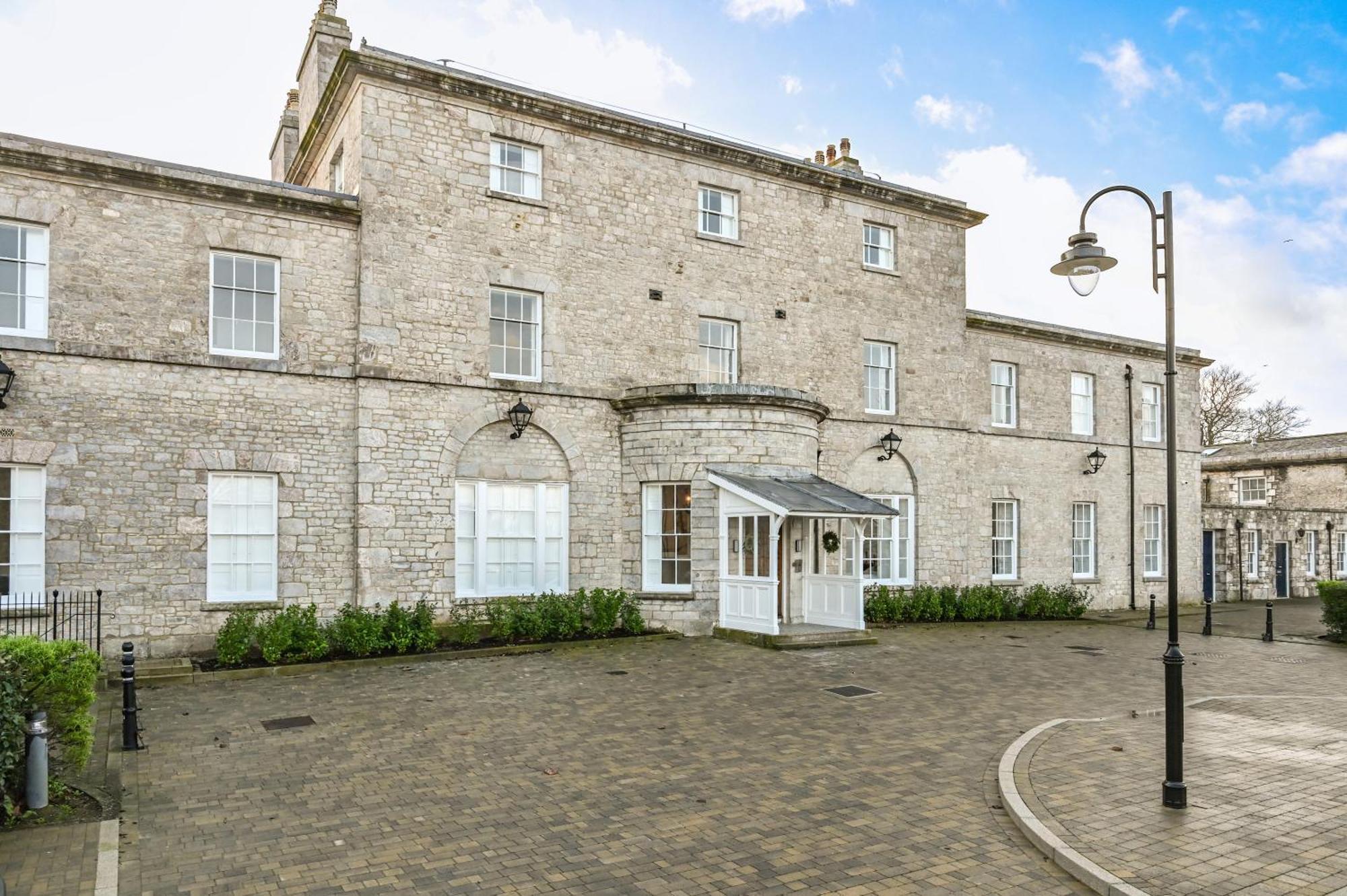 9 Admiralty House Stunning Luxury Apartment With Free Parking Plymouth Zewnętrze zdjęcie